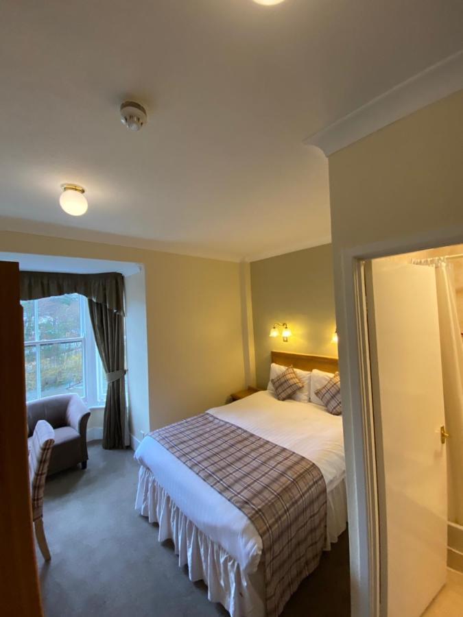 The Hand 3* Llangollen