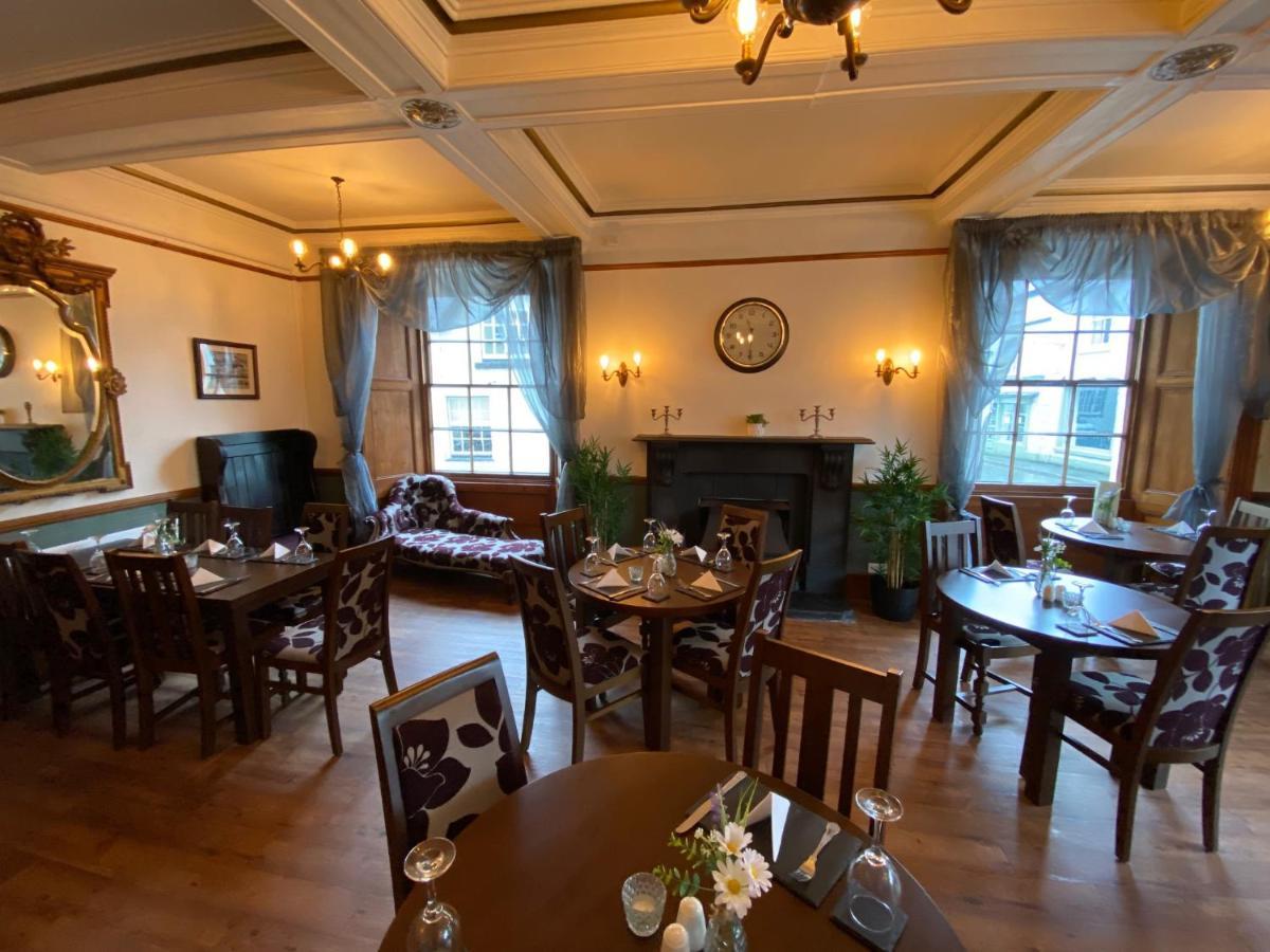 The Hand Hotel 3*
